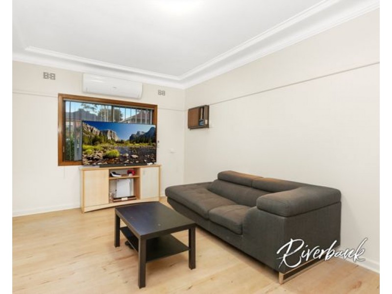 7 Malouf Street, Guildford NSW 2161