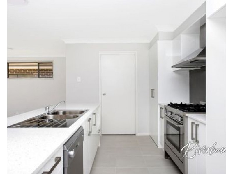 35 Dardanelles Street, Edmondson Park NSW 2174