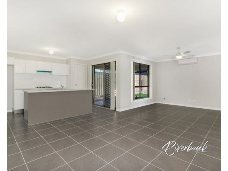 36 Kingsbury Road, Edmondson Park NSW 2174