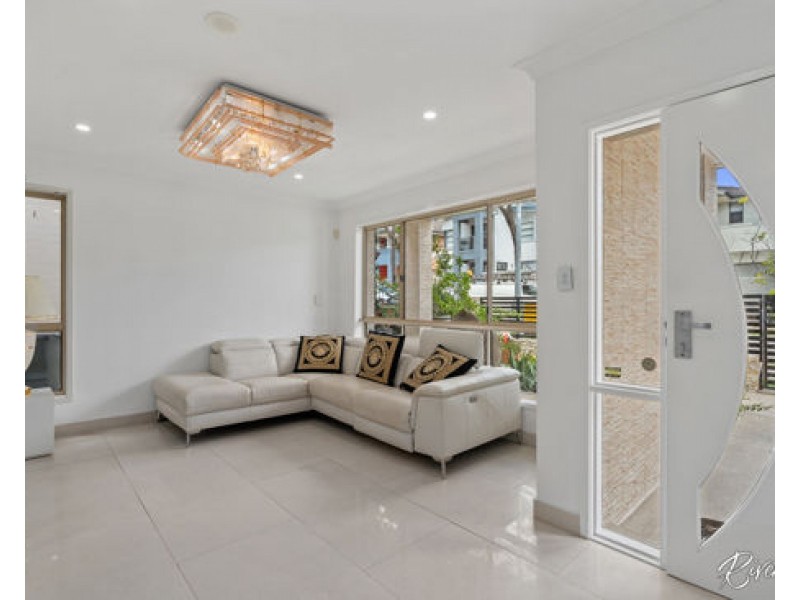 11 Cummings Avenue, Pemulwuy NSW 2145