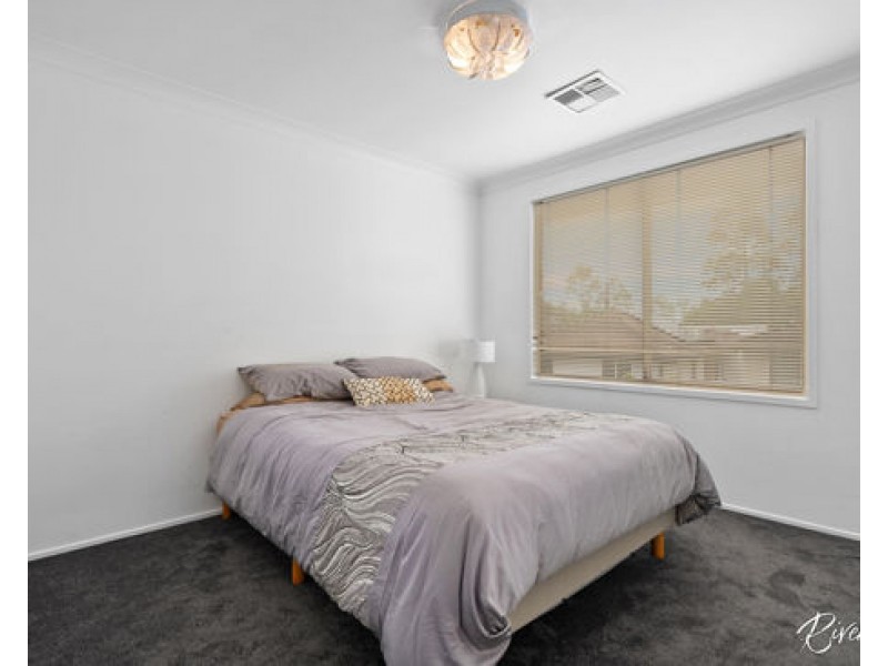 11 Cummings Avenue, Pemulwuy NSW 2145