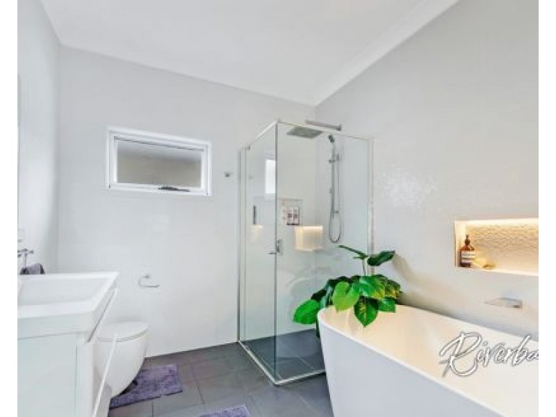 32 Lewis Street, Merrylands NSW 2160