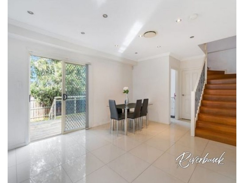 21/7 Altair Place, Hinchinbrook NSW 2168