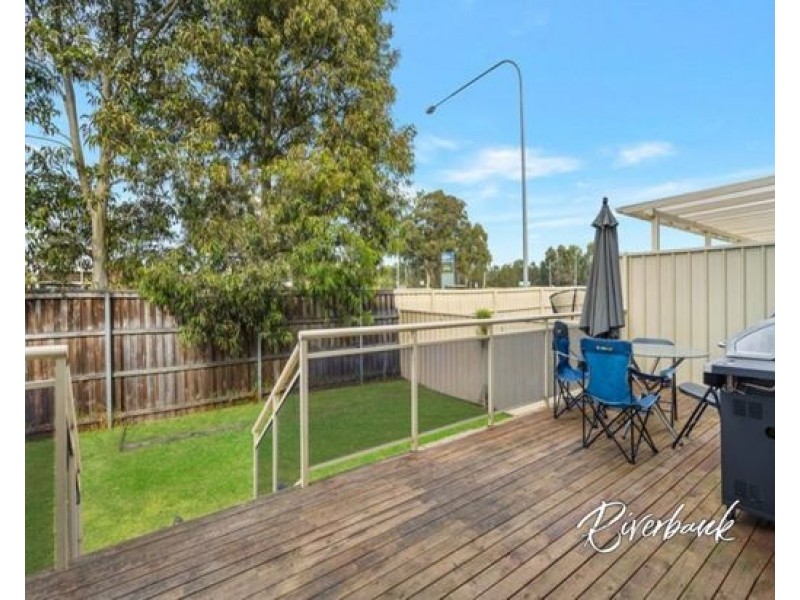 21/7 Altair Place, Hinchinbrook NSW 2168