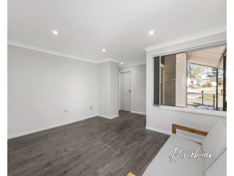 61 Pine Crescent, Bidwill NSW 2770