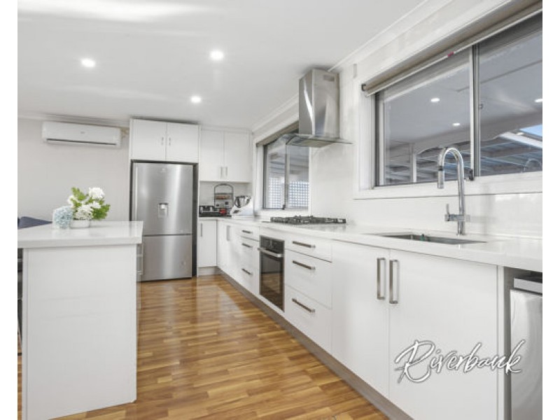 70 Ringrose Avenue, Greystanes NSW 2145