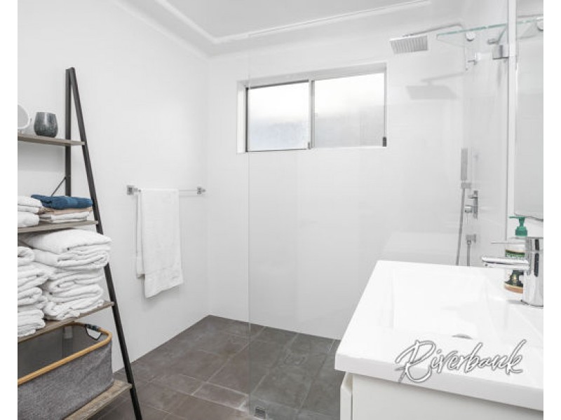 70 Ringrose Avenue, Greystanes NSW 2145