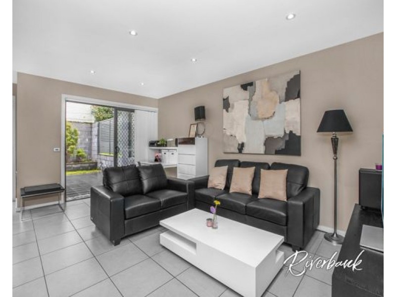 23 Burriang Way, Pemulwuy NSW 2145