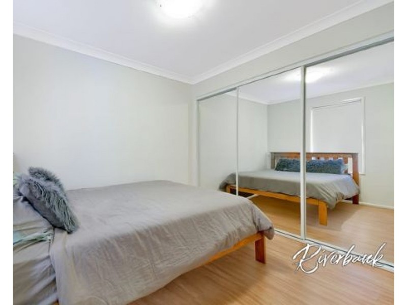 4A Avalon Place, Woodbine NSW 2560