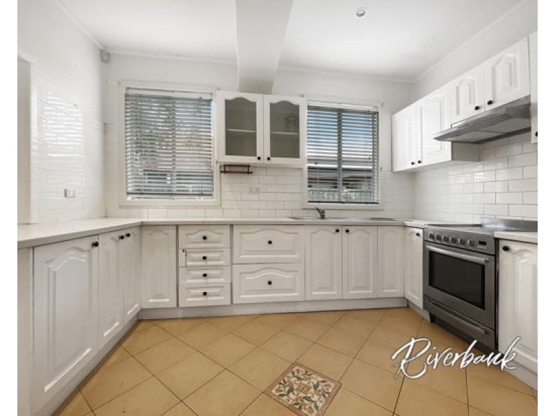 14 Johnstone Street, Guildford NSW 2161