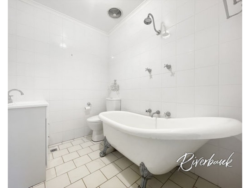 14 Johnstone Street, Guildford NSW 2161