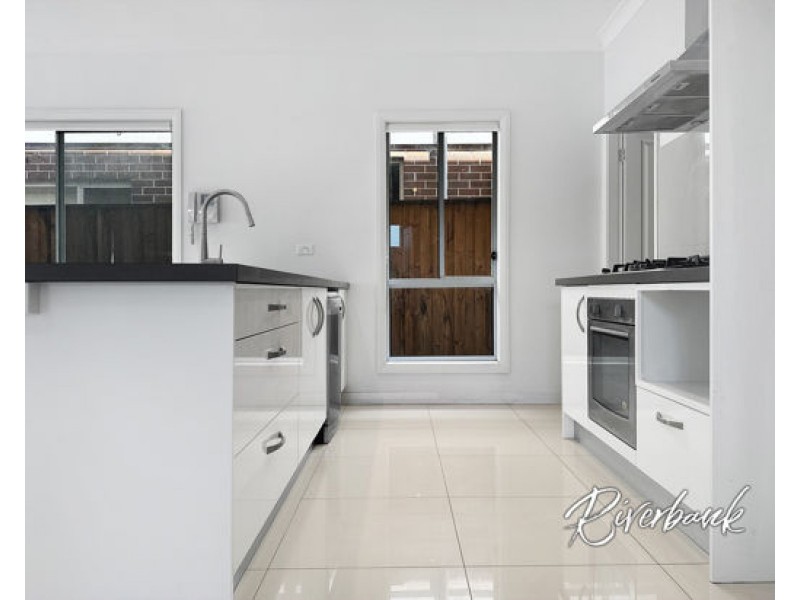 2 Tuabilli Street, Pemulwuy NSW 2145