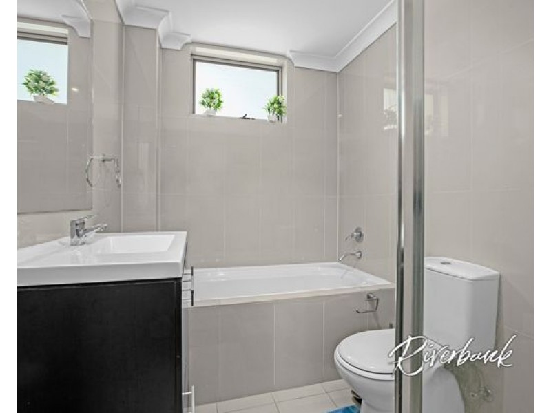 8/35-37 Darcy Road, Westmead NSW 2145