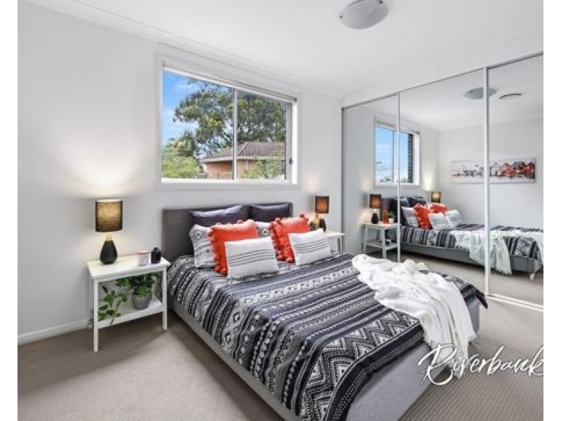 52 Kenyons Road, Merrylands NSW 2160