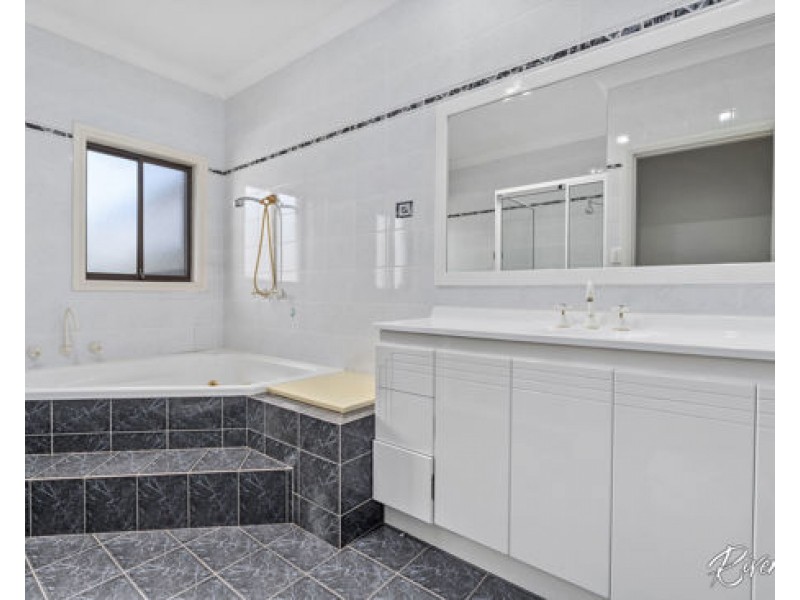 62 Cumberland Road, Greystanes NSW 2145