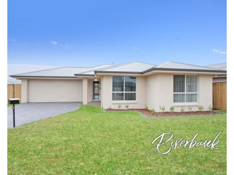 40 Glory Road, Glenfield NSW 2167