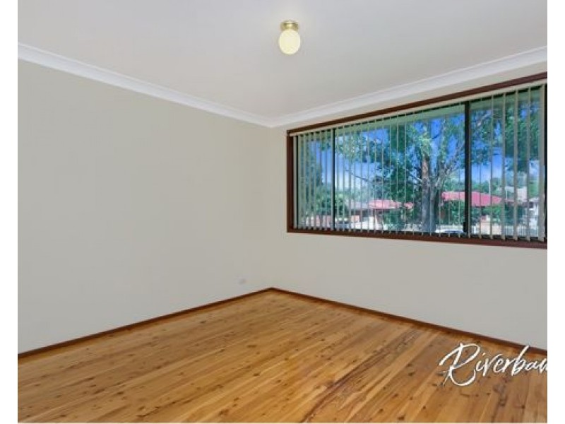 30 Shawnee Street, Greenfield Park NSW 2176