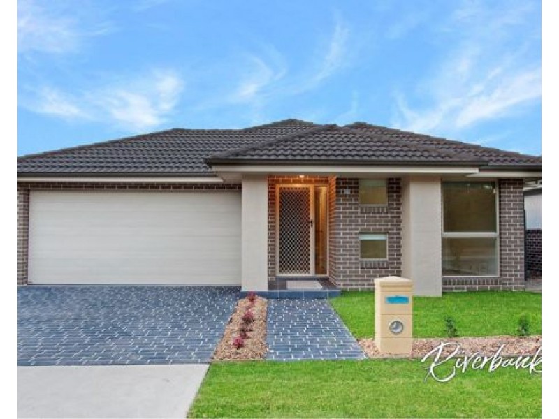 39 Saltbush Circuit, Ropes Crossing NSW 2760