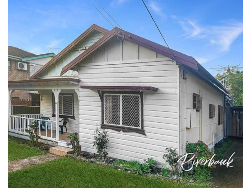 15 Lansdowne Street, Merrylands NSW 2160