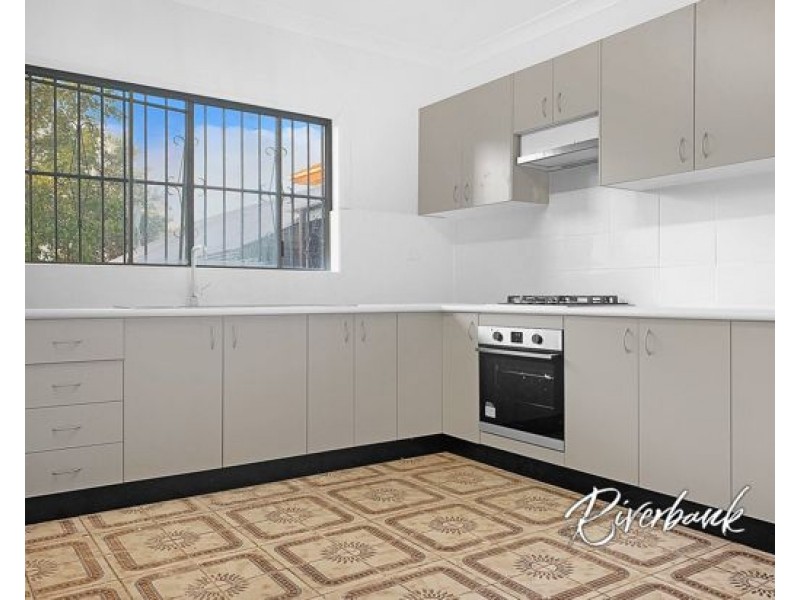 15 Lansdowne Street, Merrylands NSW 2160