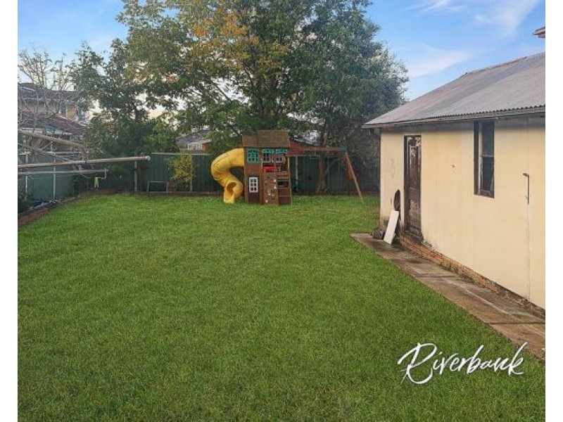 15 Lansdowne Street, Merrylands NSW 2160