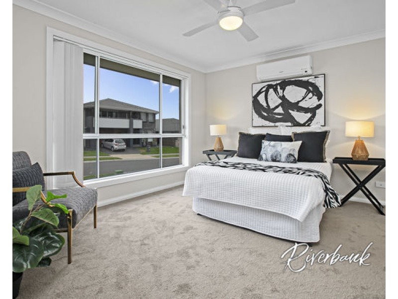 31 Clement Road, Edmondson Park NSW 2174