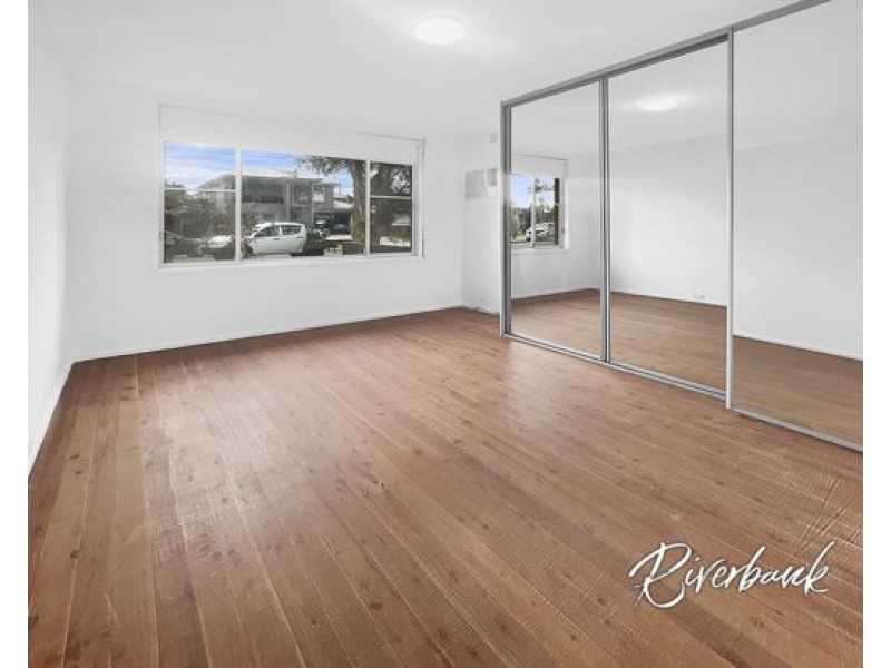 13 Carolyn Street, Greystanes NSW 2145