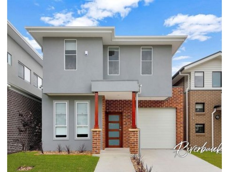 63 Deerubbin Drive, Glenmore Park NSW 2745