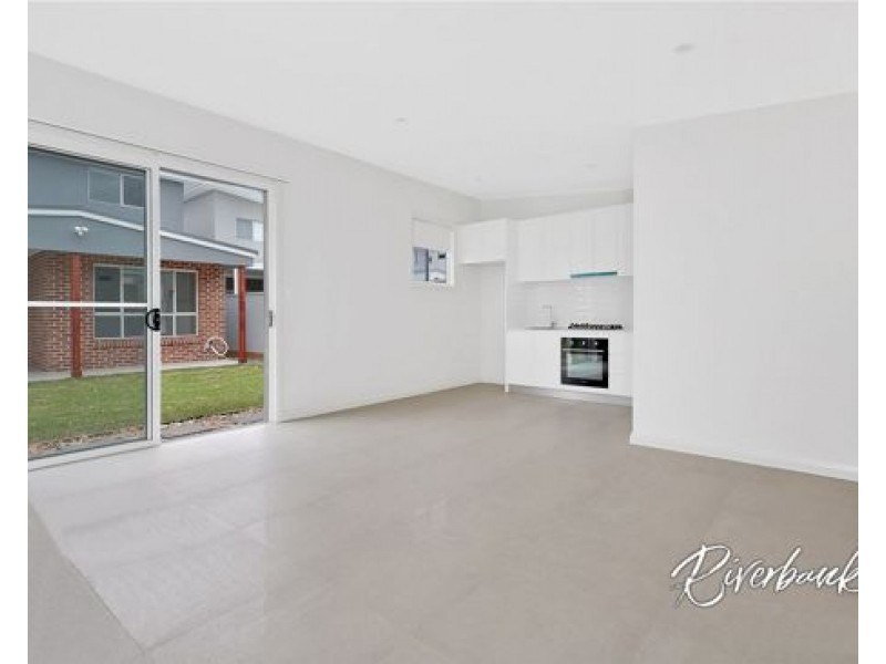 63 Deerubbin Drive, Glenmore Park NSW 2745