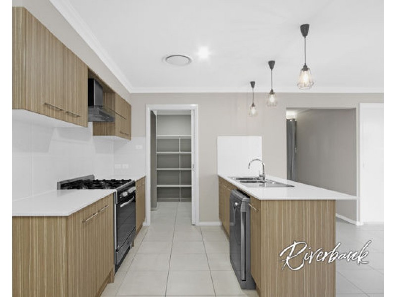 9 Casimer Avenue, Elderslie NSW 2570