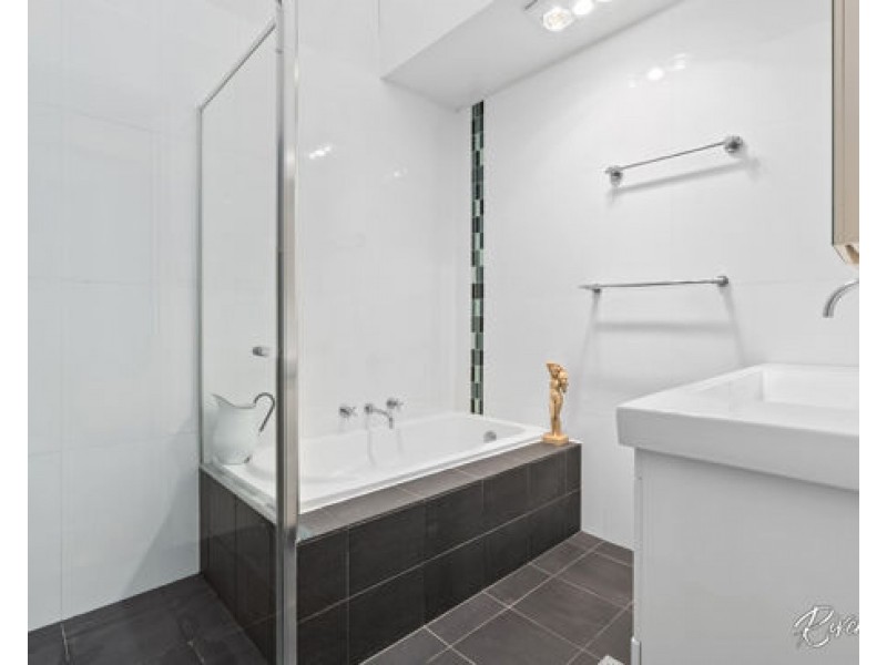 2/17 Mahony Road, Constitution Hill NSW 2145