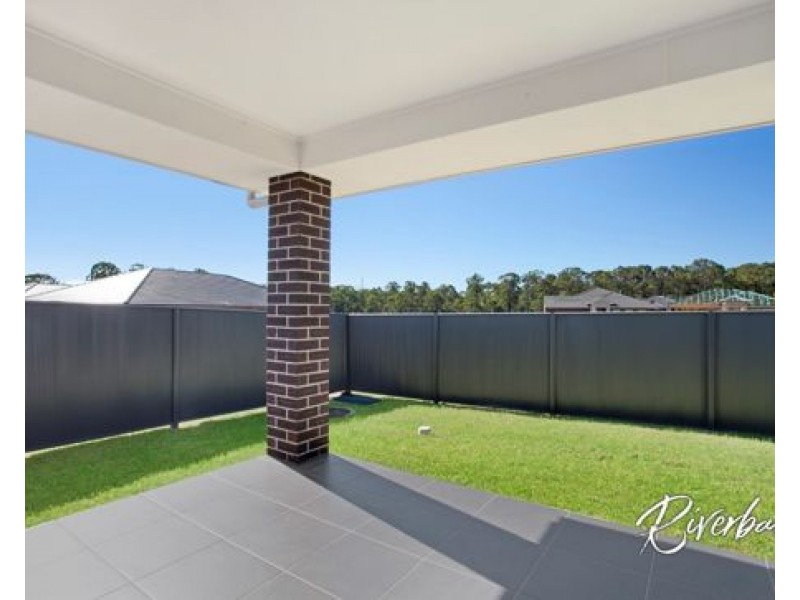 37 Saltbush Circuit, Ropes Crossing NSW 2760