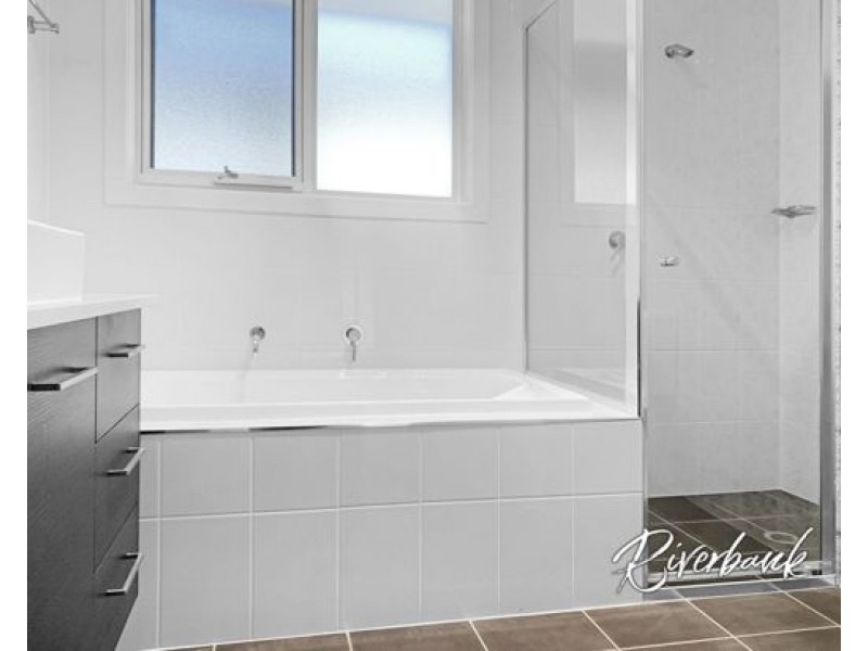 205 Driftway Drive, Pemulwuy NSW 2145