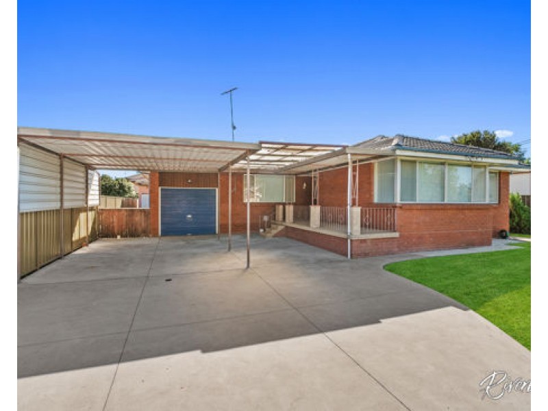 18 Brentwood Avenue, Hobartville NSW 2753