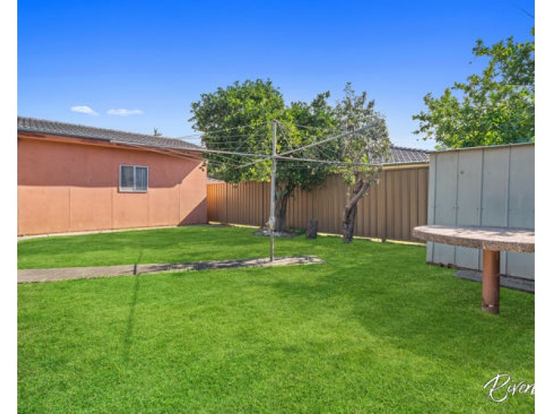 18 Brentwood Avenue, Hobartville NSW 2753