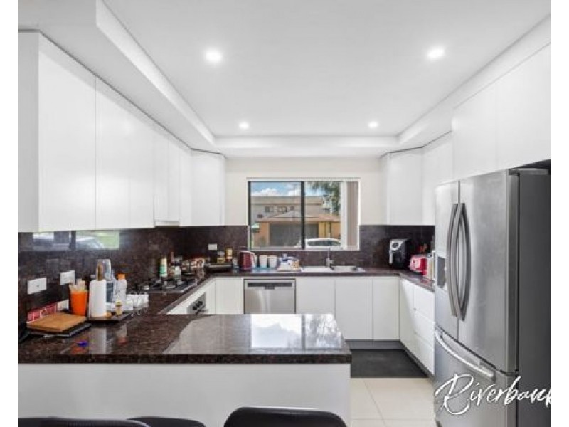 140 Cumberland Road, Greystanes NSW 2145