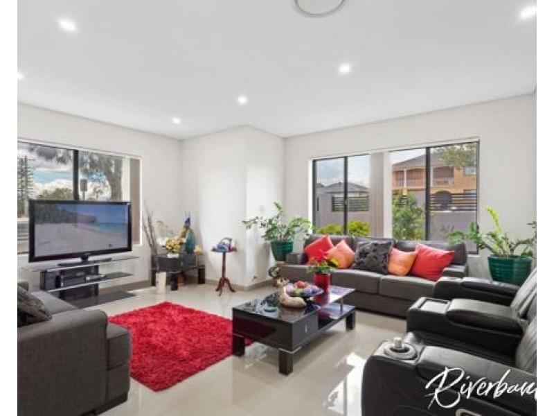 140 Cumberland Road, Greystanes NSW 2145