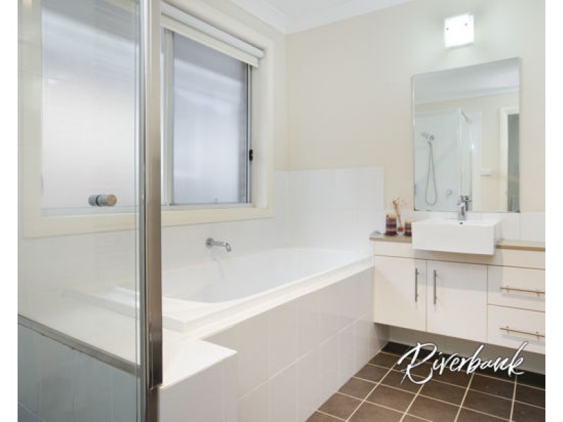 25 Burraga Way, Pemulwuy NSW 2145