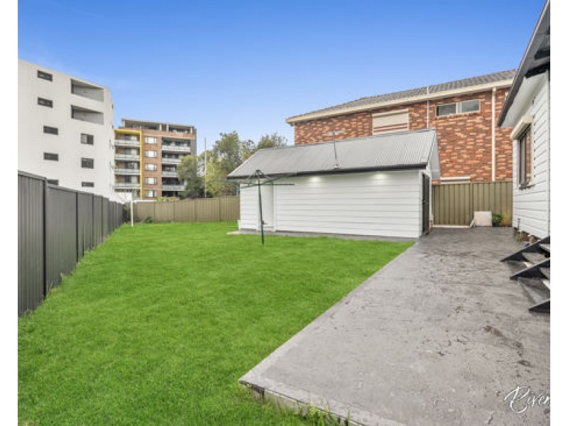 33 Smythe Street, Merrylands NSW 2160