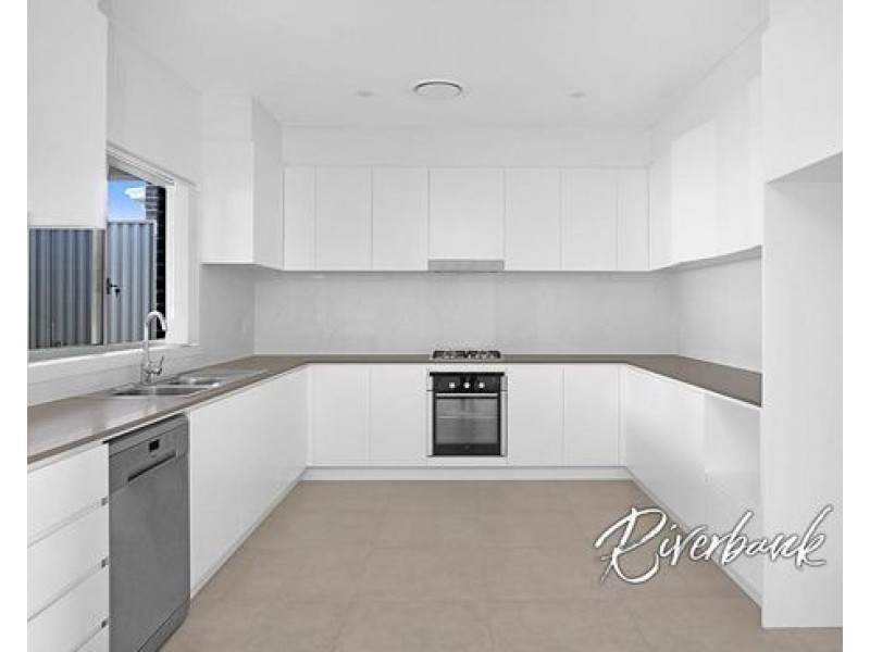 44 Bangalla Parade, Glenmore Park NSW 2745