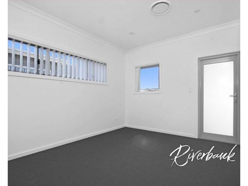 44 Bangalla Parade, Glenmore Park NSW 2745