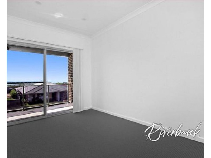 44 Bangalla Parade, Glenmore Park NSW 2745