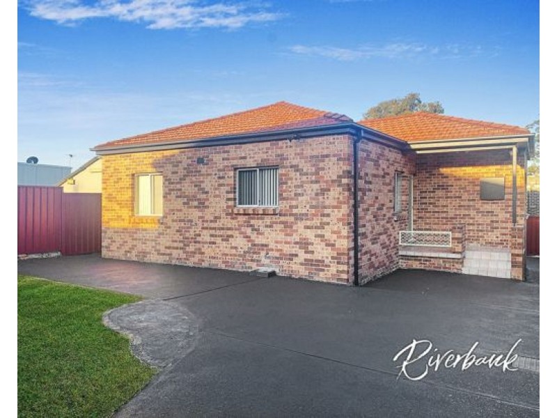 35A Rowley Road, Guildford NSW 2161