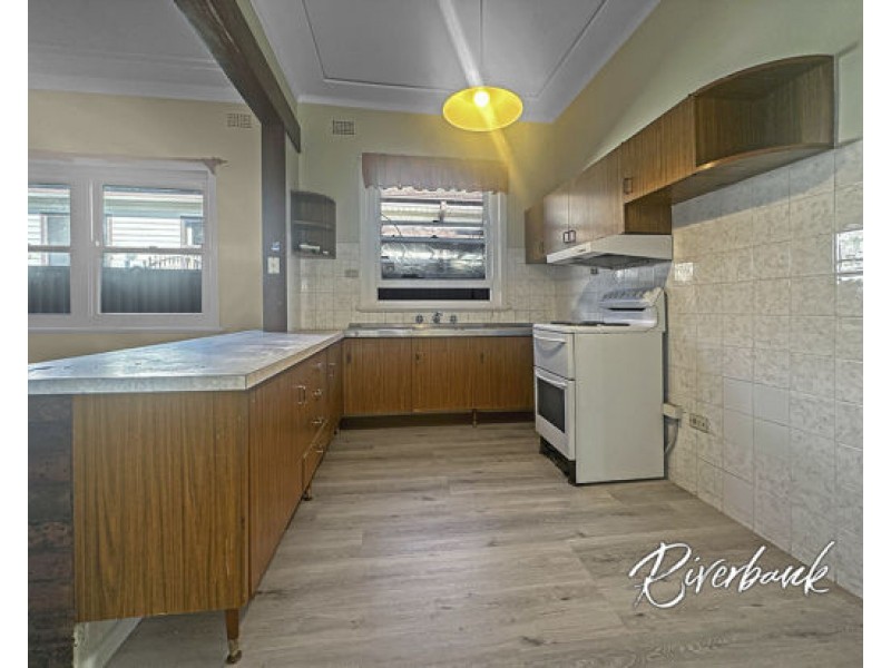 196 Robertson Street, Guildford NSW 2161