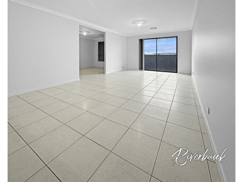 9 Herd Street, Oran Park NSW 2570