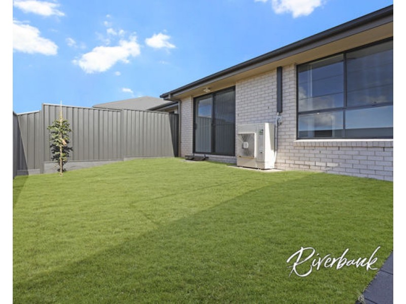 9 Herd Street, Oran Park NSW 2570