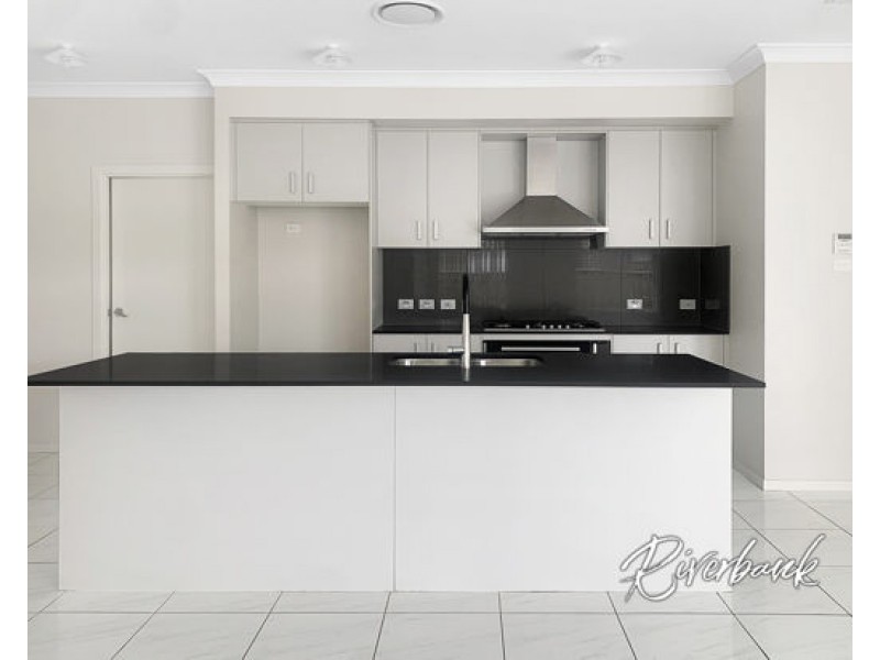 5 Antill Road, Edmondson Park NSW 2174