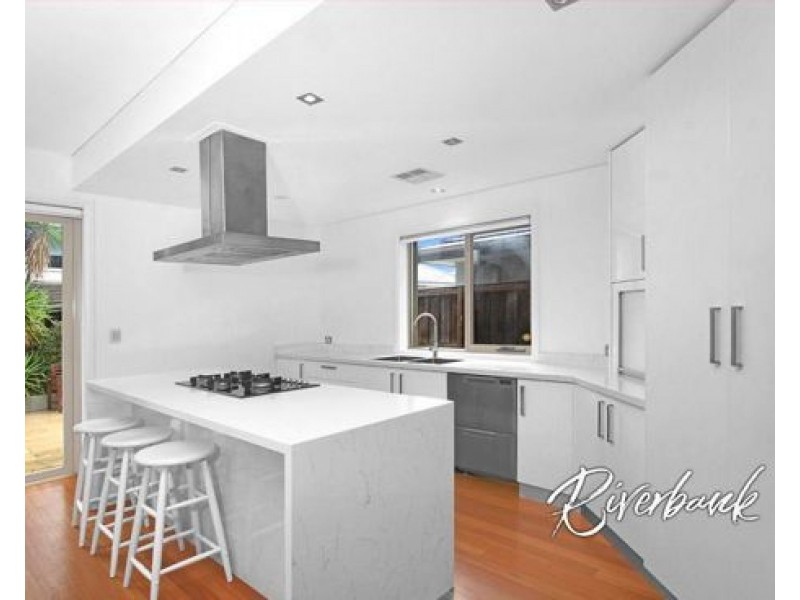 18 Bishop Avenue, Pemulwuy NSW 2145