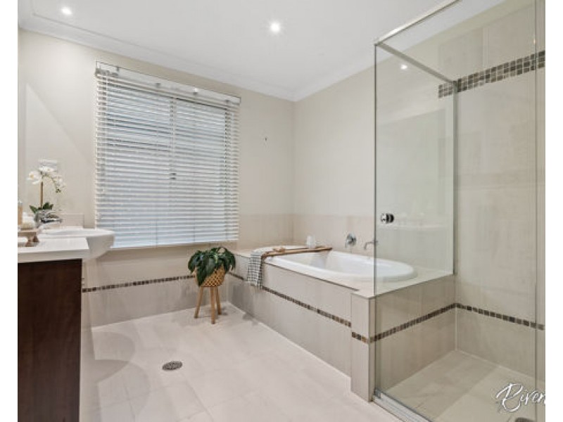 11 Parish Street, Pemulwuy NSW 2145