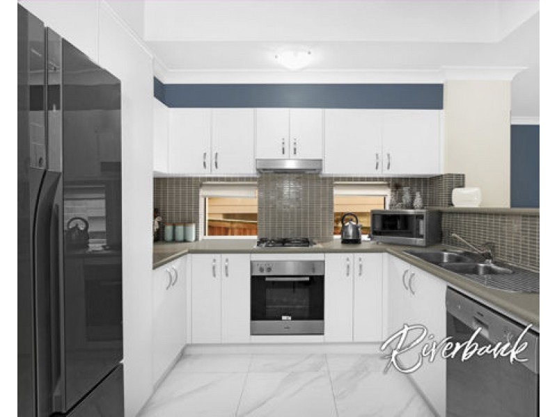 9 Silverthorne Drive, Pemulwuy NSW 2145